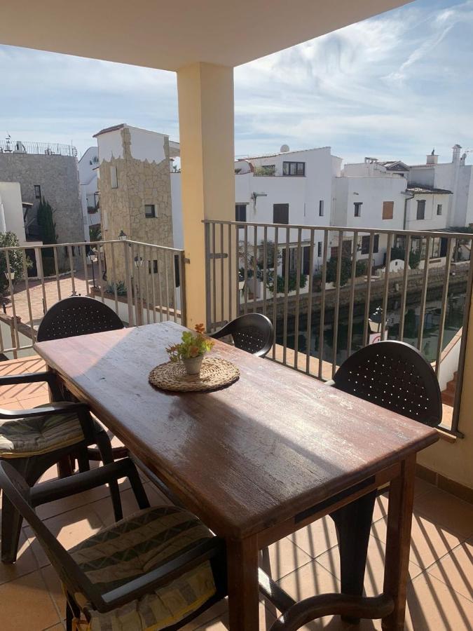 Waterside Apartment - Two Bedroom Емпуриабрава Екстериор снимка