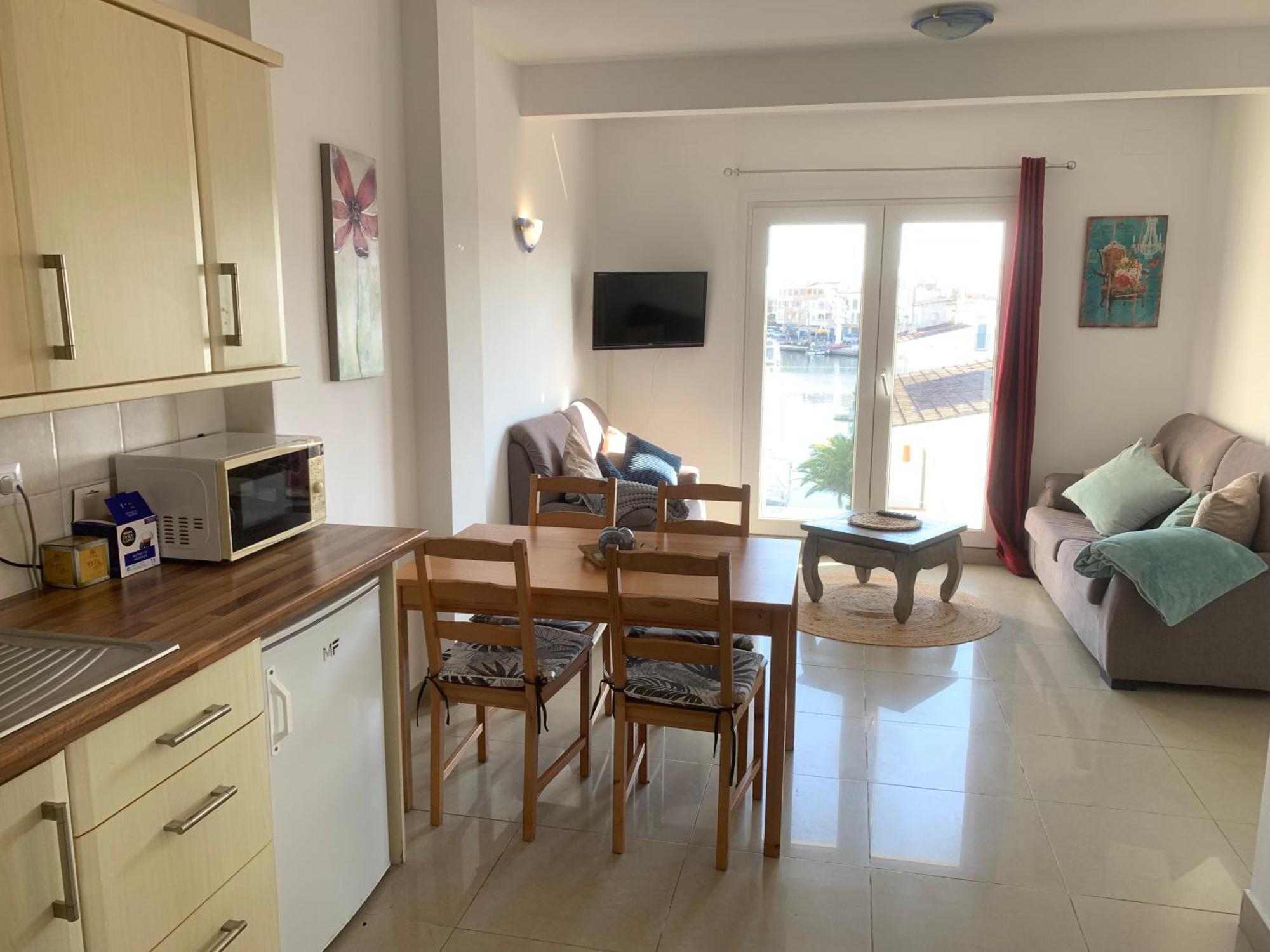 Waterside Apartment - Two Bedroom Емпуриабрава Екстериор снимка