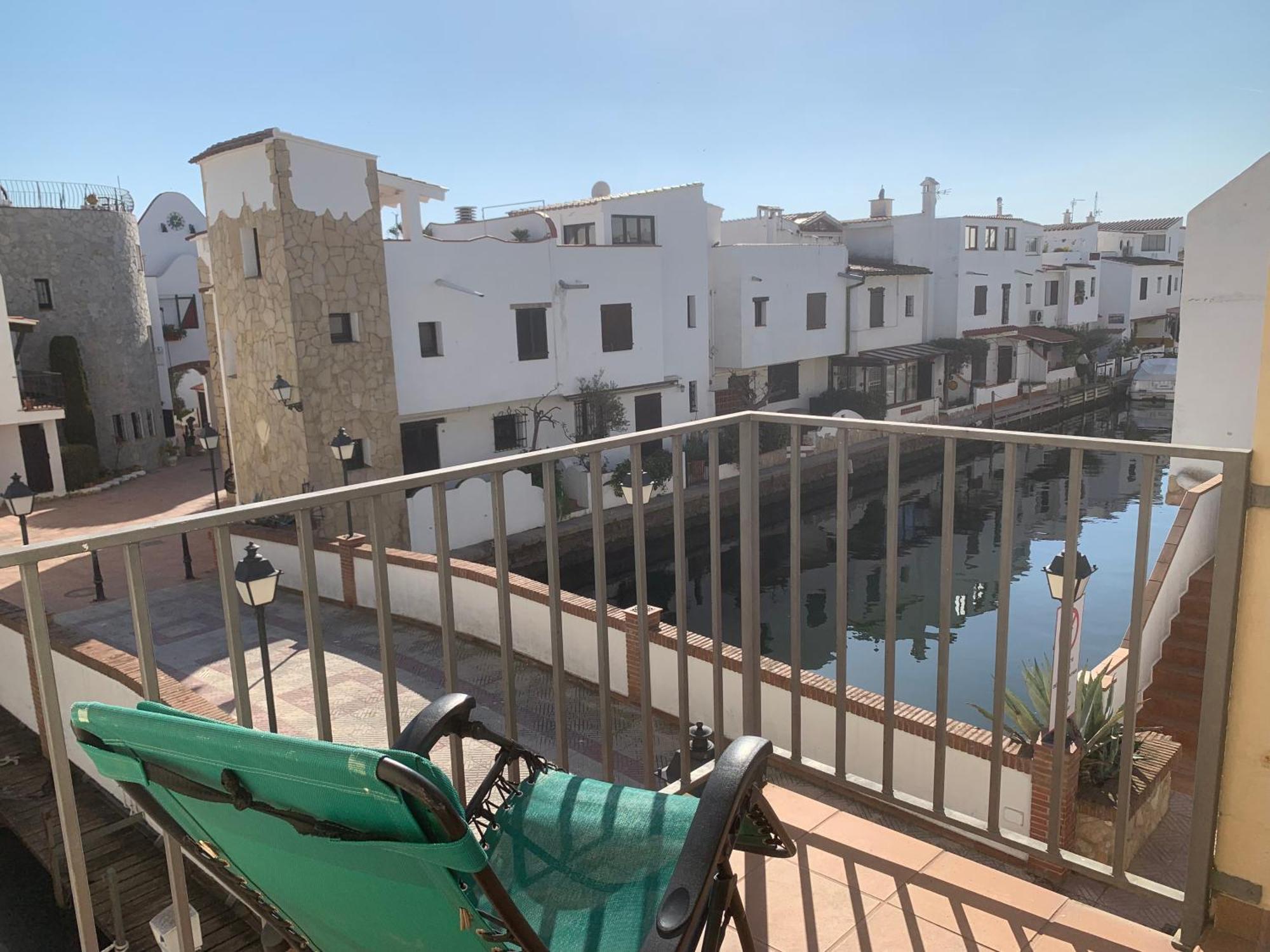 Waterside Apartment - Two Bedroom Емпуриабрава Екстериор снимка